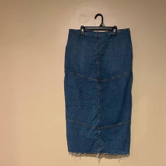Wild Fable Mid Rise Maxi Skirt Size 10R Denim Raw Hem Casual City Western - Picture 3 of 7